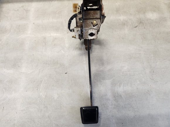 2001-2003 Mazda Protégé Manual Clutch Pedal Assembly