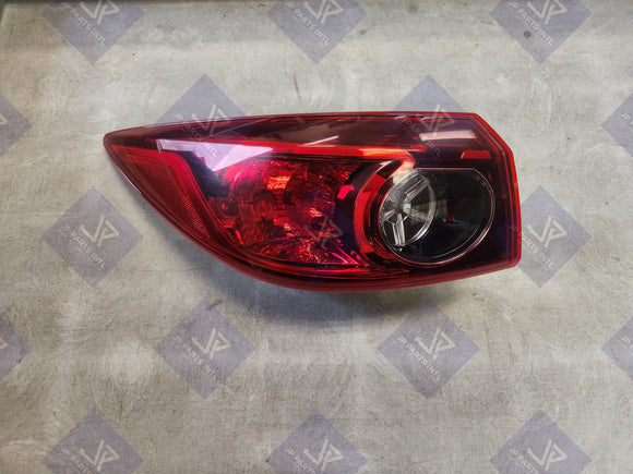 2014-2018 Mazda 3 Mazda3 SEDAN Chassis Mounted Lamp Left