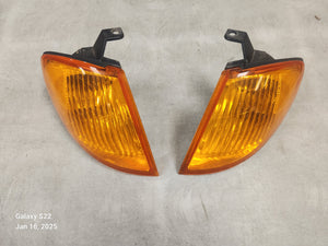 1999-2000 Mazda Protege Corner Signal Lamps SET