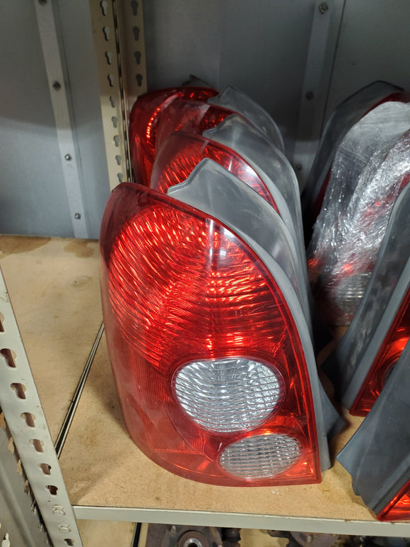 2001-2003 Mazda Protege5 DRIVER Side LEFT Tail Lamp